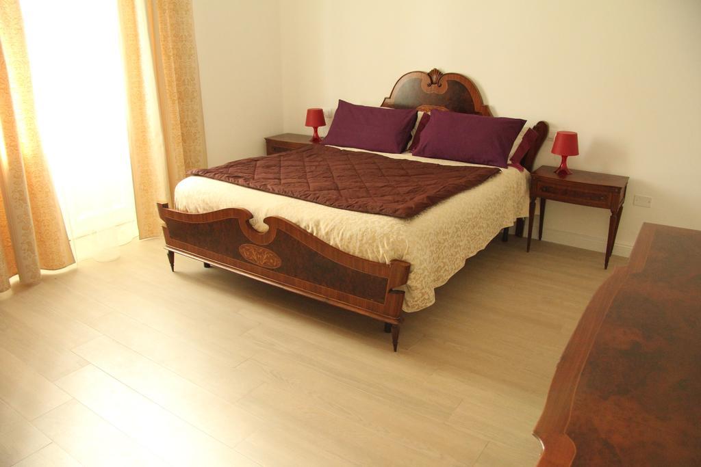 B&B Majestade Cagliari Habitación foto